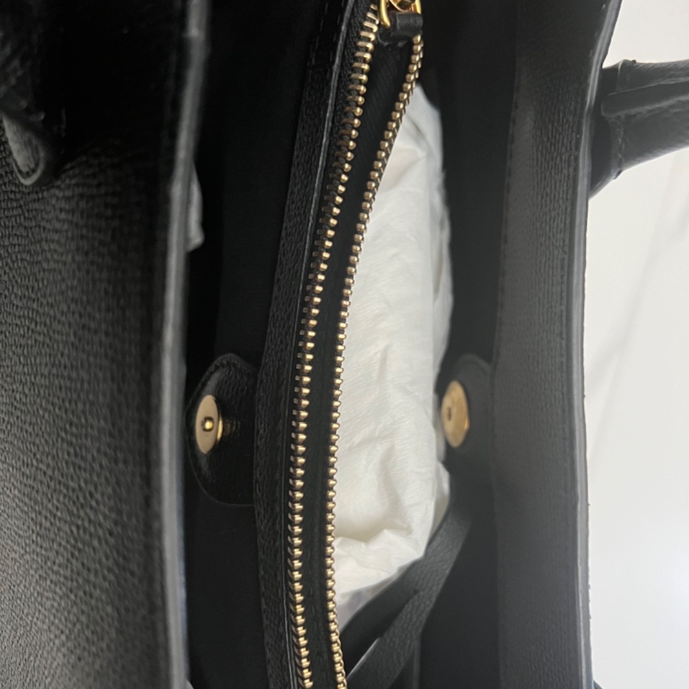 Burberry handbag - Picture 4 of 7